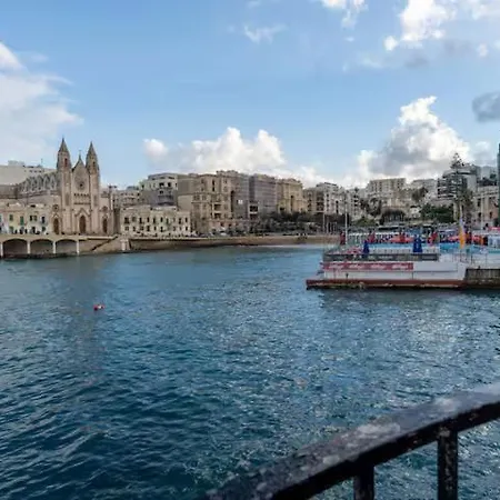 Apartment Seafront Penthouse Paradise Views Of Balluta Bay