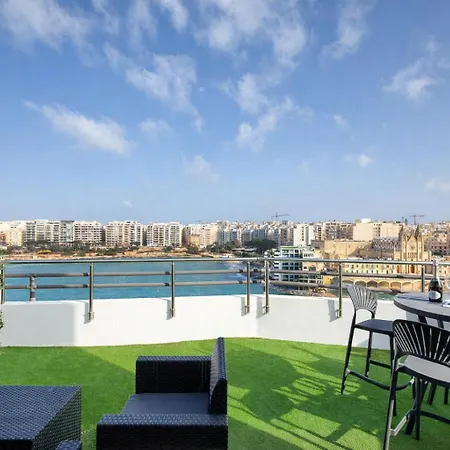 Seafront Penthouse Paradise Views Of Balluta Bay Apartamento St. Julian's