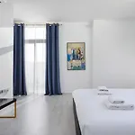 Seafront Penthouse Paradise Views Of Balluta Bay San Ġiljan