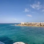 Seafront Penthouse Paradise Views Of Balluta Bay *