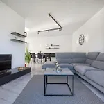 Seafront Penthouse Paradise Views Of Balluta Bay *