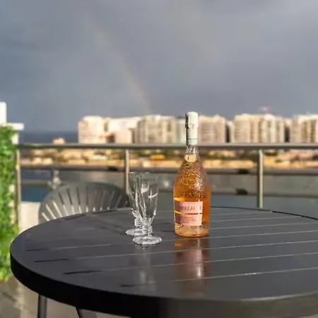 Daire Seafront Penthouse Paradise Views Of Balluta Bay *