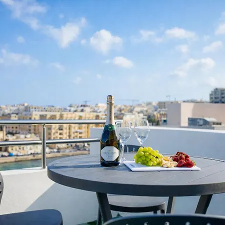 Apartman Seafront Penthouse Paradise Views Of Balluta Bay *