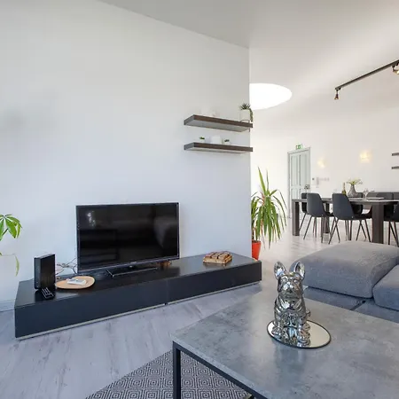 Seafront Penthouse Paradise Views Of Balluta Bay דירה