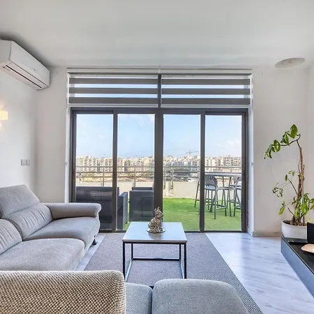 Seafront Penthouse Paradise Views Of Balluta Bay * Saint Julian's