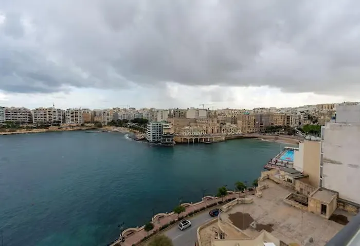 Seafront Penthouse Paradise Views Of Balluta Bay * Saint Julian's