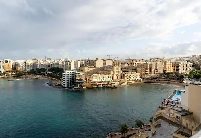 Seafront Penthouse Paradise Views Of Balluta Bay