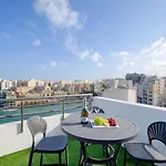 Seafront Penthouse Paradise Views Of Balluta Bay Appartement *