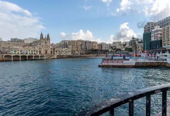 Apartment Seafront Penthouse Paradise Views Of Balluta Bay