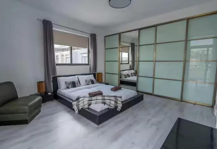 Seafront Penthouse Paradise Views Of Balluta Bay Apartment *